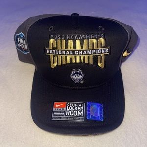 Nike Snapback NCAA Final Four National Champions UConn Huskies Brand New no Tags